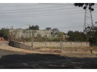 à venda, 1m² no Jardim dos Pássaros, Sorocaba