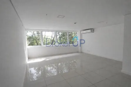 Sala Comercial à venda, 35m² no Mont Serrat, Porto Alegre