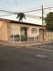Casa com 4 Quartos à venda, 190m² no Estados Unidos, Uberaba