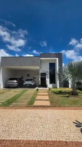 Casa de Condomínio com 3 Quartos à venda, 160m² no Centro, Uberlândia