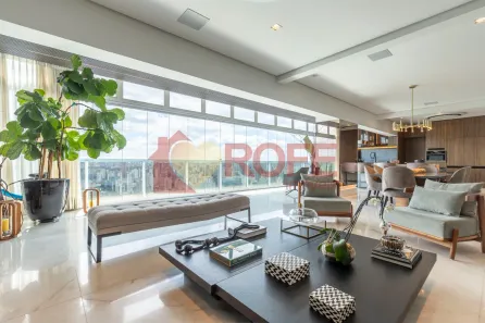 Apartamento com 2 Quartos à venda, 225m² no Vila Nova Conceição, São Paulo