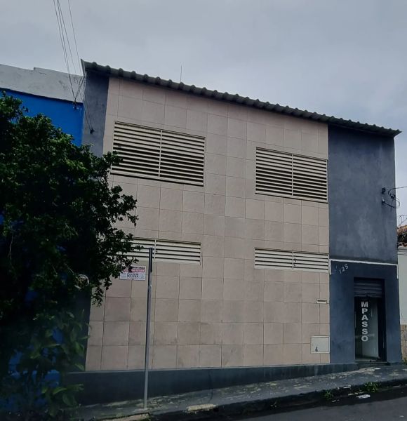 Casa com 4 quartos — Prado, Belo Horizonte