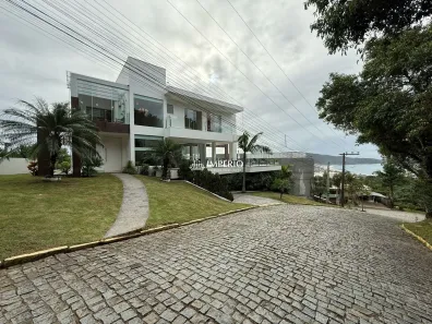 Casa com 4 Quartos à venda, 399m² no Centro, Bombinhas