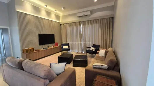Casa com 3 Quartos à venda, 217m² no Jardim do Lago, Uberaba