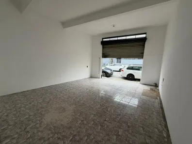 Ponto Comercial para alugar, 29m² no Moinho Velho, São Paulo