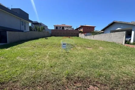 Lote/Terreno à venda, 708m² no Sociedade Hípica de Botucatu, Botucatu