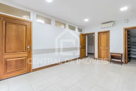 Ponto Comercial para alugar, 60m² no Azenha, Porto Alegre