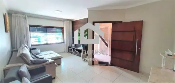 Sobrado com 3 Quartos para alugar, 174m² no Jardim Stella, Santo André