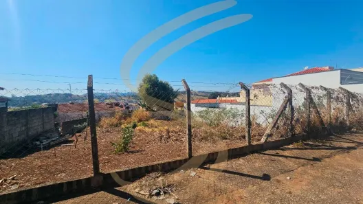 Lote/Terreno à venda, 300m² no Jardim Aeroporto, São José do Rio Pardo