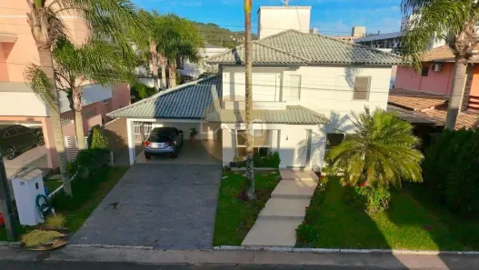Casa de Condomínio com 4 Quartos à venda, 255m² no Cachoeira do Bom Jesus, Florianópolis