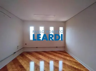 Sobrado com 3 Quartos para alugar, 200m² no Vila Alpina, Santo André