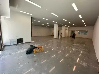 Ponto Comercial para alugar, 650m² no Vila Isabel, Rio de Janeiro