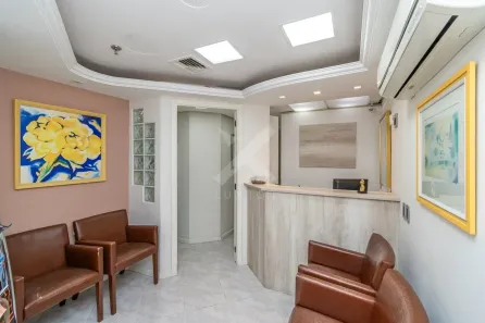 Sala Comercial para venda ou aluguel, 120m² no Moinhos de Vento, Porto Alegre