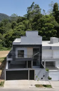 Sobrado com 3 Quartos à venda, 232m² no Pinheirinho, Vinhedo