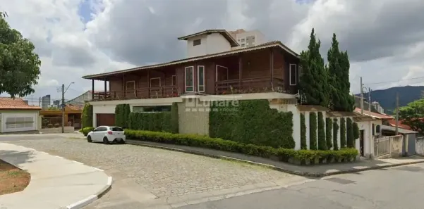 Sobrado com 4 Quartos à venda, 426m² no Centro, Mogi das Cruzes