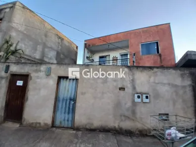 Casa com 4 Quartos à venda, 200m² no Alterosas, Montes Claros