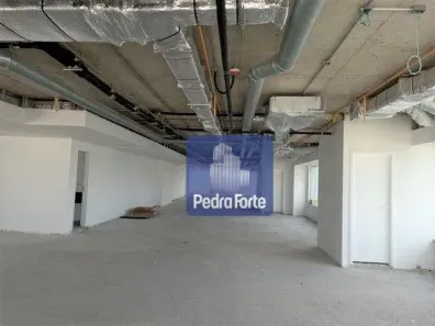 Sala Comercial para alugar, 2700m² no Várzea da Barra Funda, São Paulo