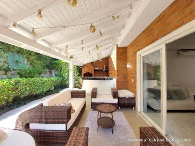 Casa de Condomínio com 4 Quartos à venda, 220m² no Bosque do Vianna, Cotia