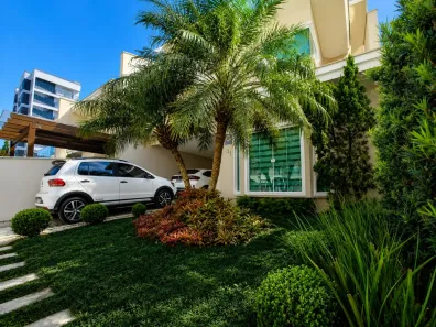 Casa com 3 Quartos à venda, 129m² no Saguaçu, Joinville