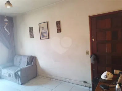 Sobrado com 2 Quartos à venda, 125m² no Parque Pinheiros, Taboão da Serra