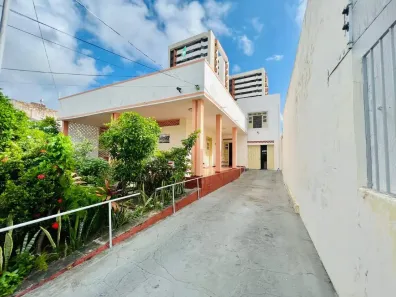 Casa com 4 Quartos à venda, 863m² no São José, Aracaju