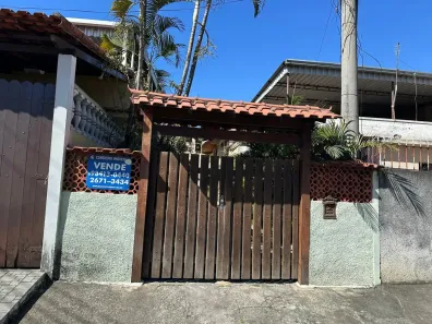 Casa de Condomínio com 2 Quartos à venda, 179m² no Vila São João, Duque de Caxias