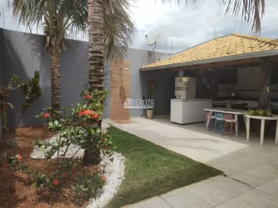 Casa com 3 Quartos à venda, 154m² no Jardim Nenê Gomes, Uberaba