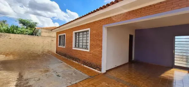 Casa com 3 Quartos à venda, 136m² no Vila Yamada, Araraquara