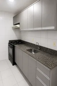 Apartamento com 3 Quartos para alugar, 70m² no Japiim, Manaus