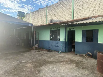 Galpão/Depósito/Armazém à venda, 435m² no Jardim Real, Goiânia