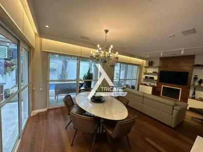 Casa de Condomínio com 4 Quartos à venda, 250m² no Santo Amaro, São Paulo