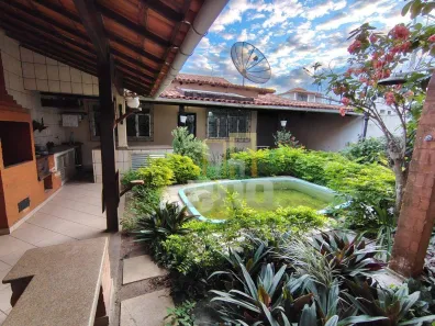 Casa com 5 Quartos à venda, 320m² no Recreio, Rio das Ostras