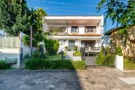 Casa com 3 Quartos à venda, 385m² no Vila Jardim, Porto Alegre