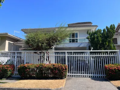 Casa com 3 Quartos à venda, 339m² no Itaipu, Niterói