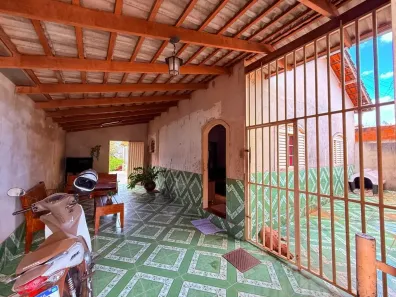 Casa com 3 Quartos à venda, 160m² no Vila Jayara, Anápolis