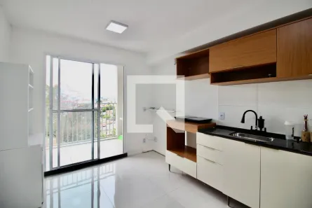 Apartamento com 2 Quartos à venda, 40m² no Vila Carmosina, São Paulo