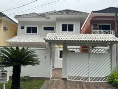 Casa de Condomínio com 4 Quartos à venda, 198m² no Anil, Rio de Janeiro