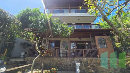 Casa de Condomínio com 4 Quartos à venda, 200m² no Praia da Costa, Vila Velha
