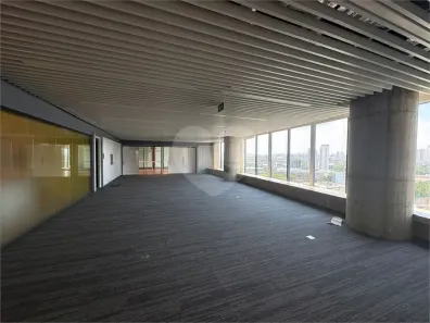 Sala Comercial para alugar, 1602m² no Parque Industrial Tomas Edson, São Paulo
