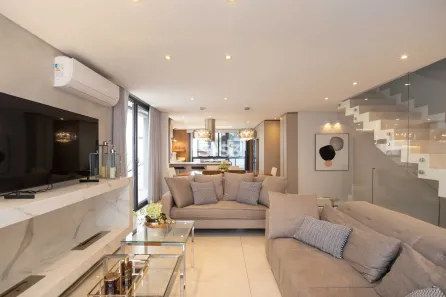 Casa de Condomínio com 3 Quartos à venda, 273m² no Santa Cândida, Curitiba