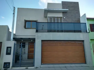 Casa com 3 Quartos à venda, 160m² no Nossa Senhora dos Navegantes, Rio Grande