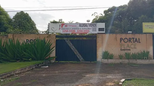 Fazenda/Sítio com 7 Quartos à venda, 1710m² no Parque Maracanã, Goiânia