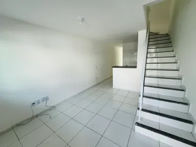 Casa de Condomínio com 3 Quartos para alugar, 75m² no Iparana, Caucaia