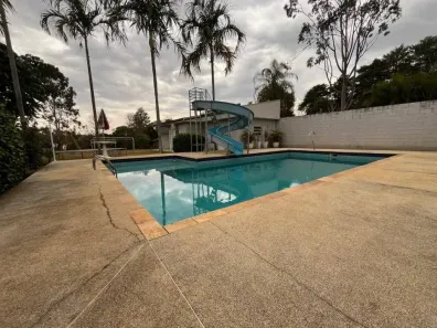 Fazenda/Sítio com 2 Quartos à venda, 258m² no Monte Carlo, Americana