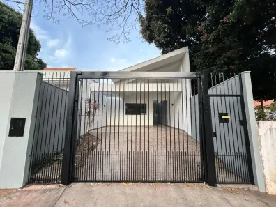 Casa com 3 Quartos para alugar, 130m² no Jardim Alvorada, Maringá