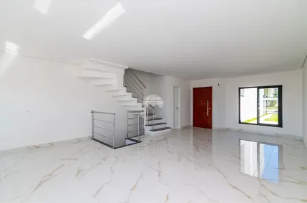 Sobrado com 2 Quartos à venda, 199m² no Fanny, Curitiba