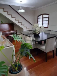 Casa com 6 Quartos à venda, 295m² no Piratininga, Niterói