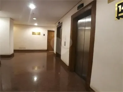Sala Comercial à venda, 32m² no Cidade Monções, São Paulo