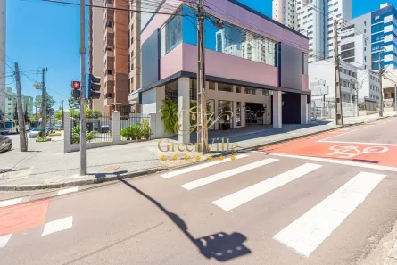 Prédio Comercial à venda, 402m² no Cabral, Curitiba