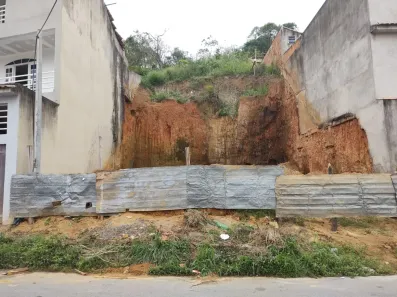 Lote/Terreno à venda, 360m² no São João Batista, Volta Redonda